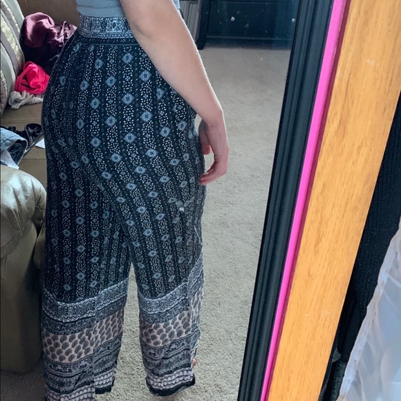 !!SOLD!! high waisted patterned pants! - Picture 2 of 4